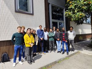 Students visiting Unareti